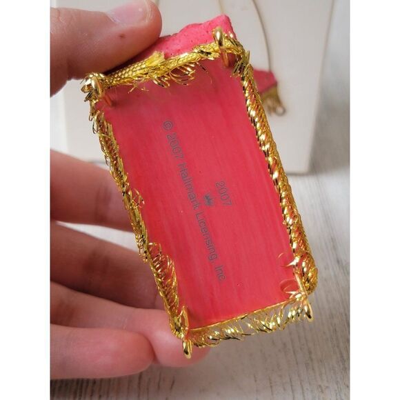 Hallmark pampered cat 2007 Keepsake Ornament Xmas pet - Picture 7 of 7